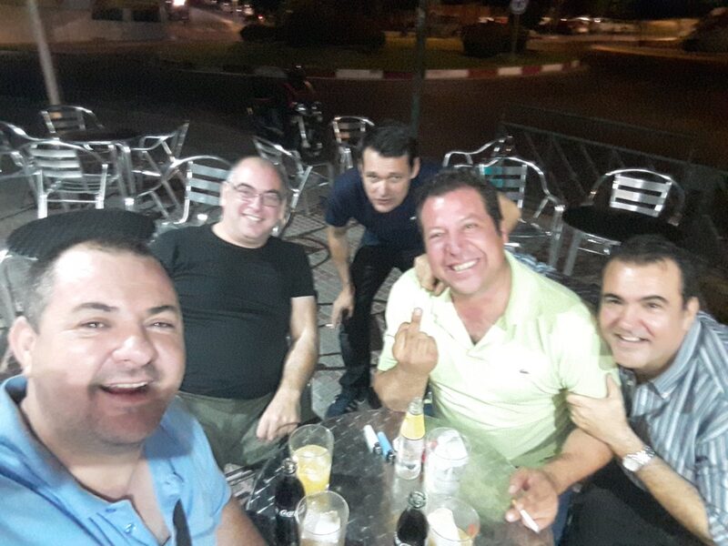 El clan al completo en una de las clásicas terrazas de batalla